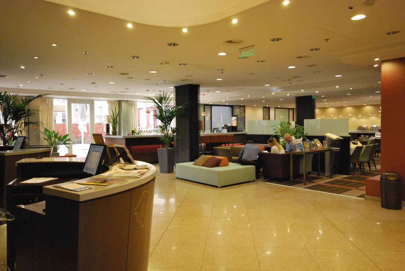 Hotel-Lion-s-Garden-Lobby-11