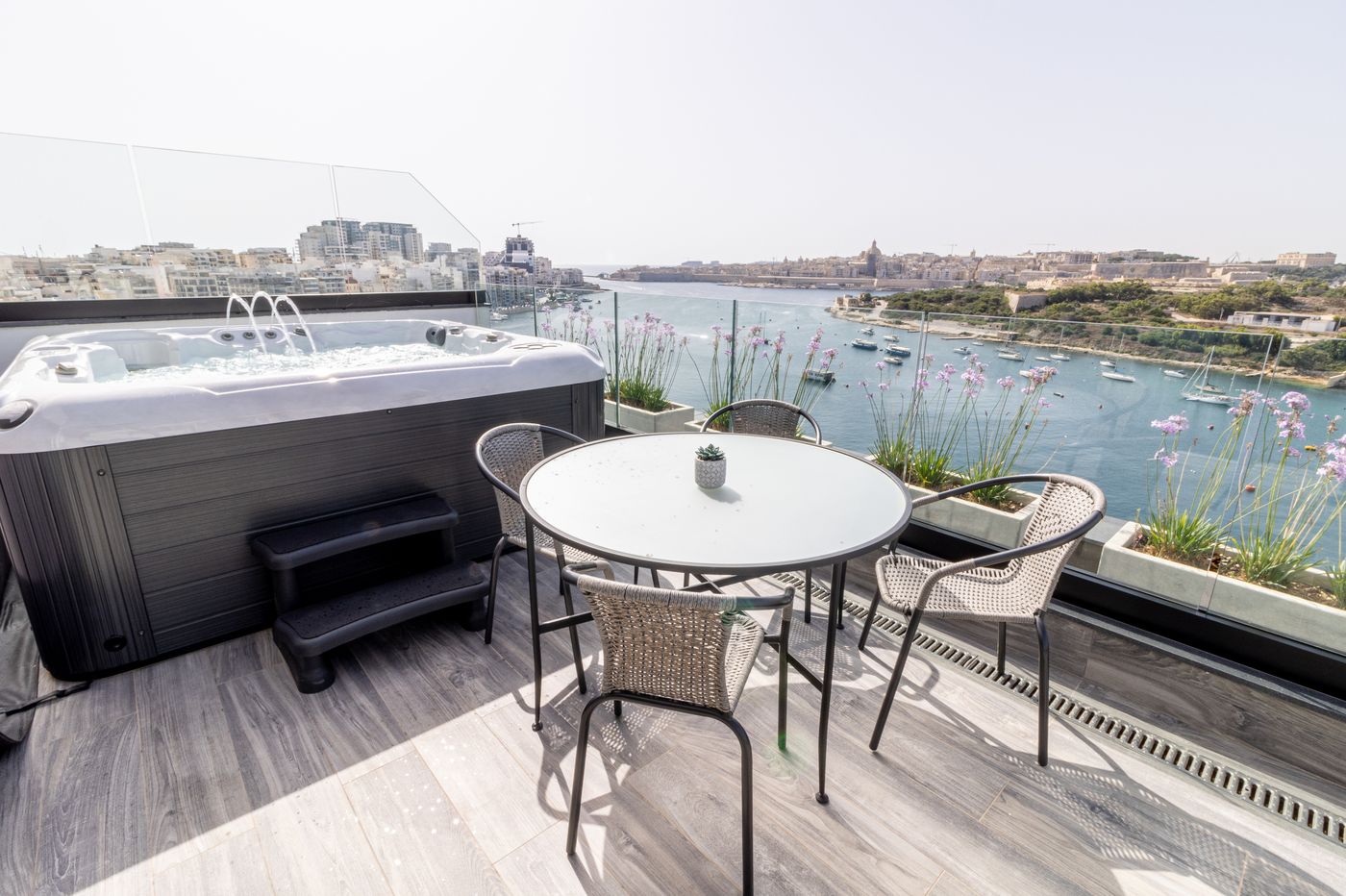 The Londoner Hotel Sliema