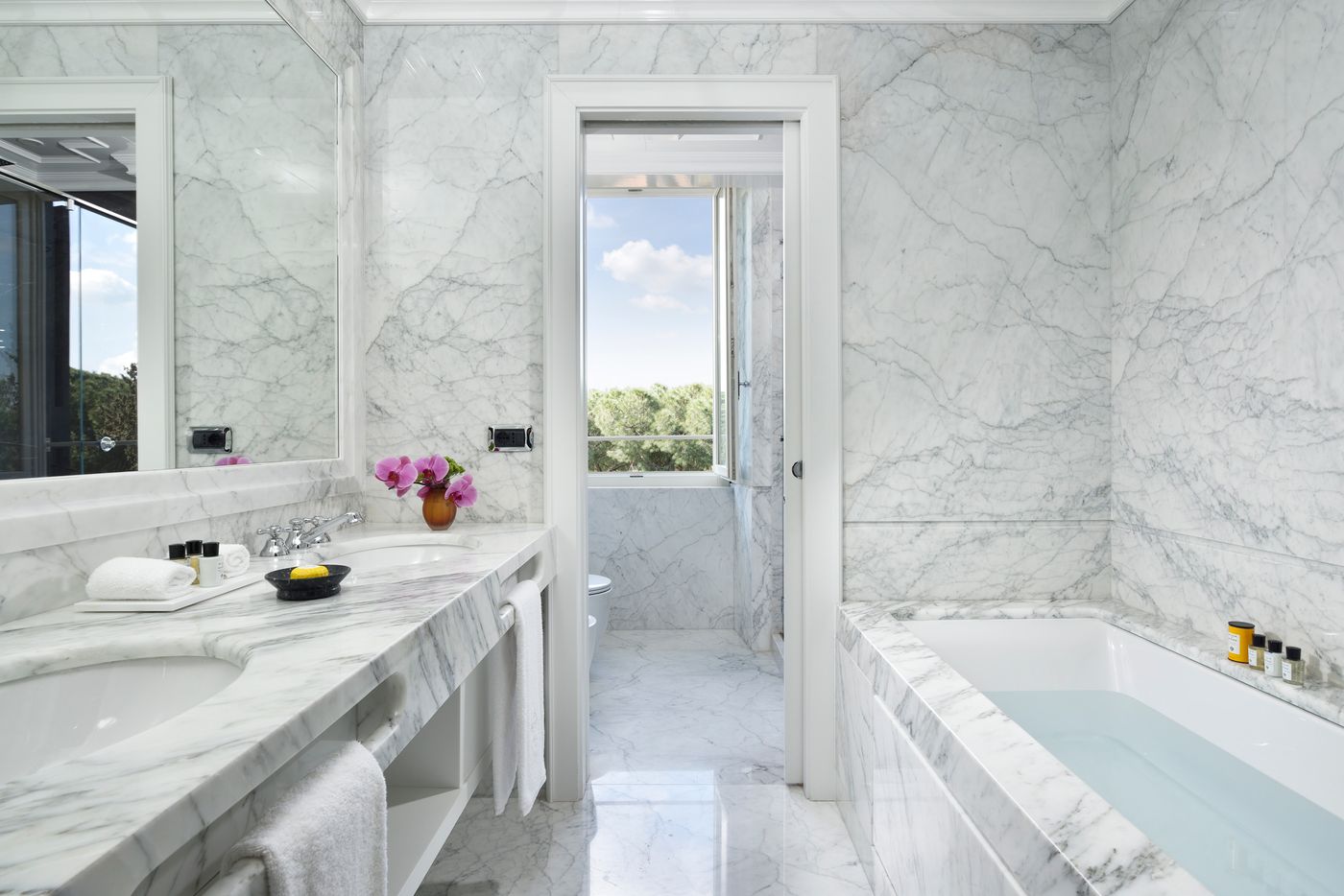 Splendide-Royal-Room-45