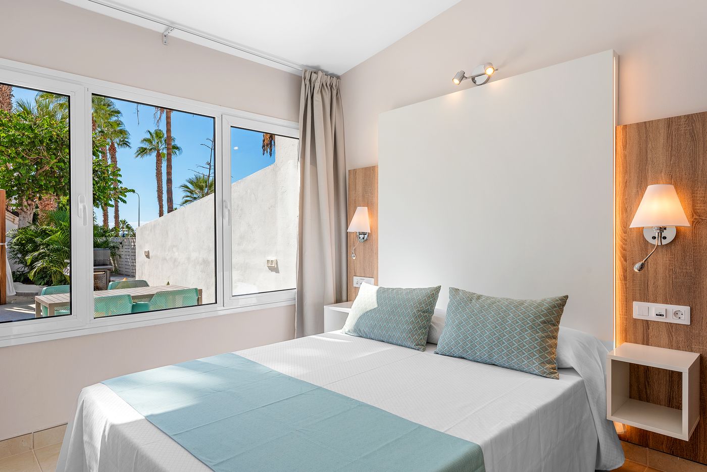 07.10.25 Hacienda Village Tenerife