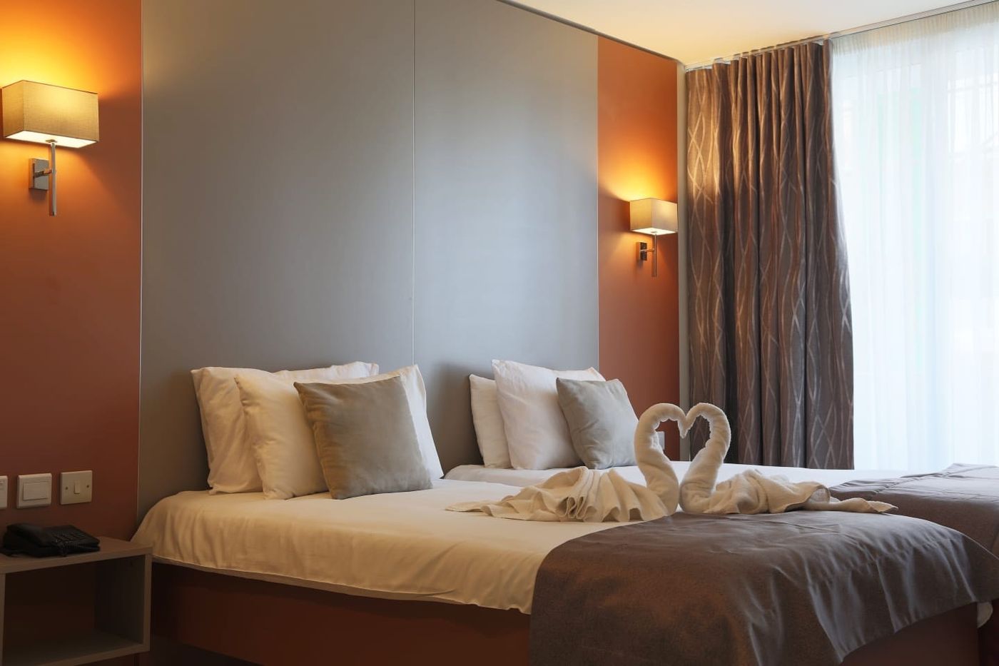 Mayflower-Hotel-Room-17