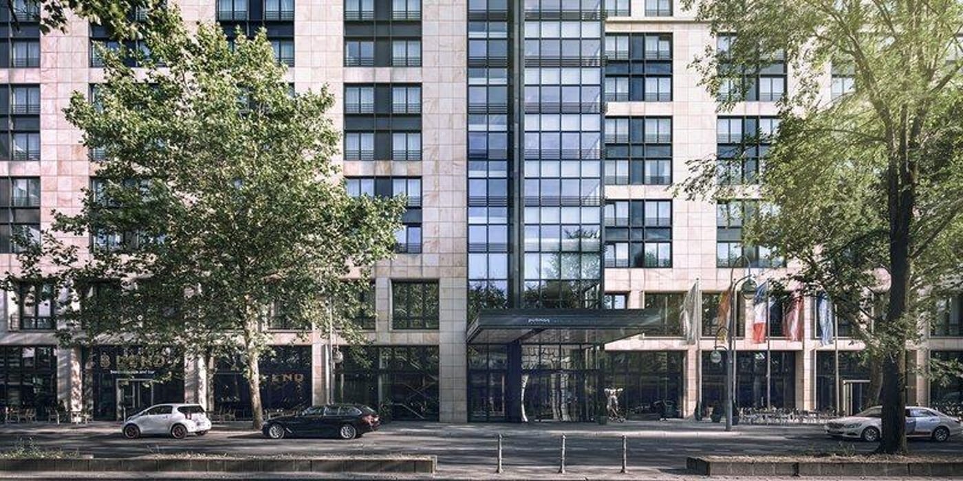 Pullman-Berlin-Schweizerhof-General-view-10