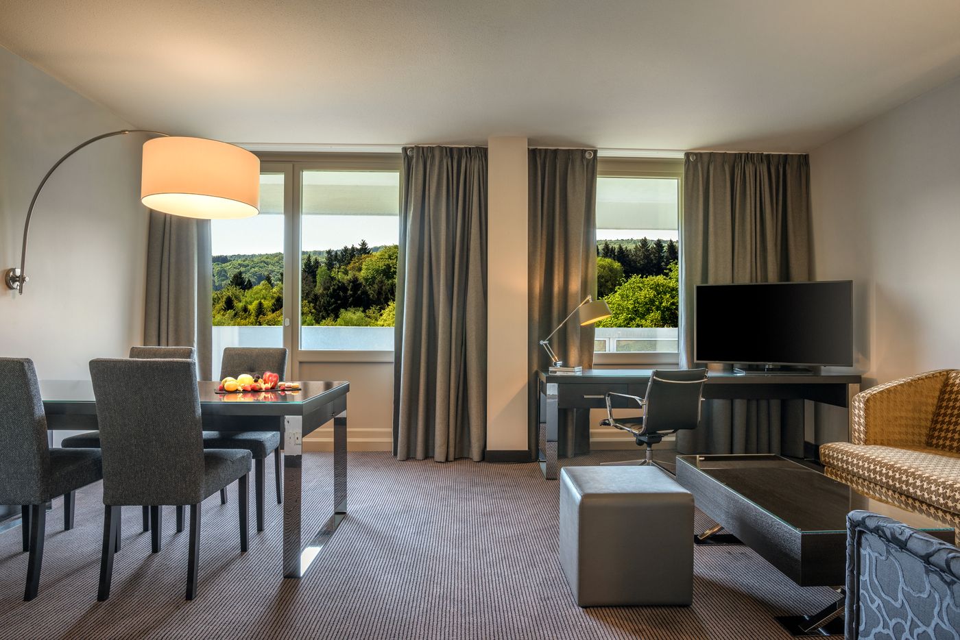 Doubletree-By-Hilton-Luxembourg-Room-3