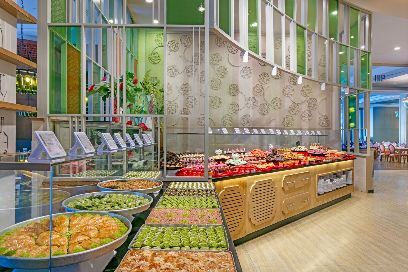 Titanic-Deluxe-Lara-Restaurant-46