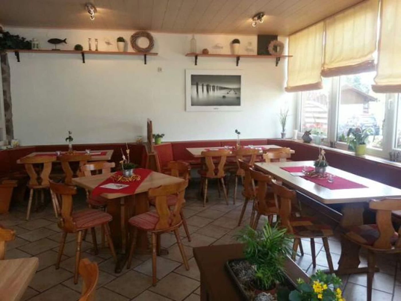 Gaststätte und Pension Frankenstube - Germany - NIDDA - Restaurant - 0