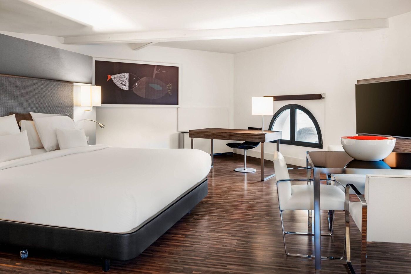 AC-Hotel-Palacio-del-Retiro-Autograph-Collection-Room-30