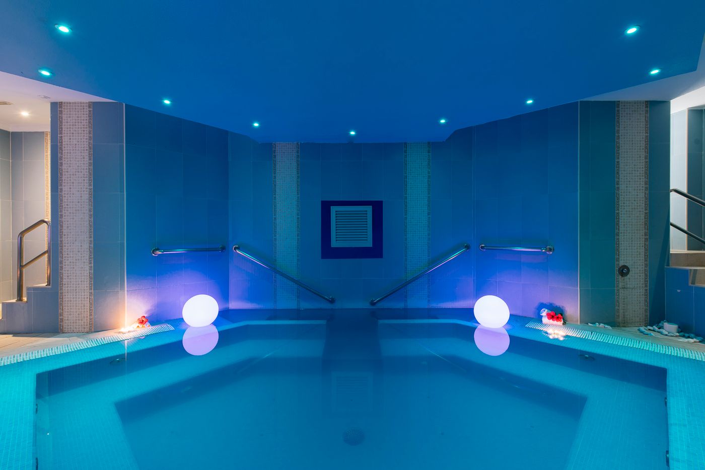 ONA-Hollywood-Mirage-Sports-and-Entertainment-60