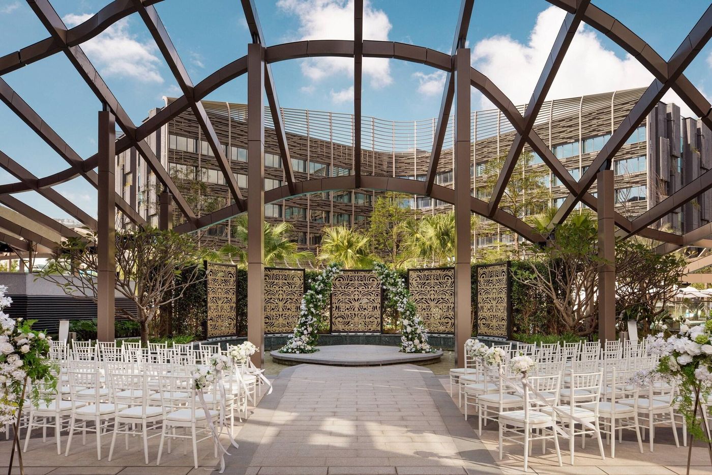 Hong-Kong-Ocean-Park-Marriott-Hotel-Terrace-2