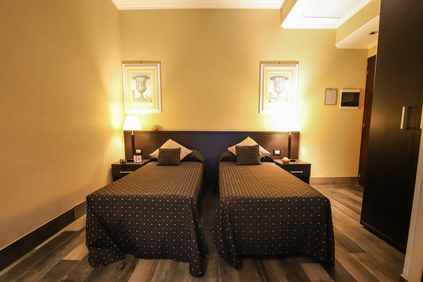 Latinum-Italy-ROMA-Room-9