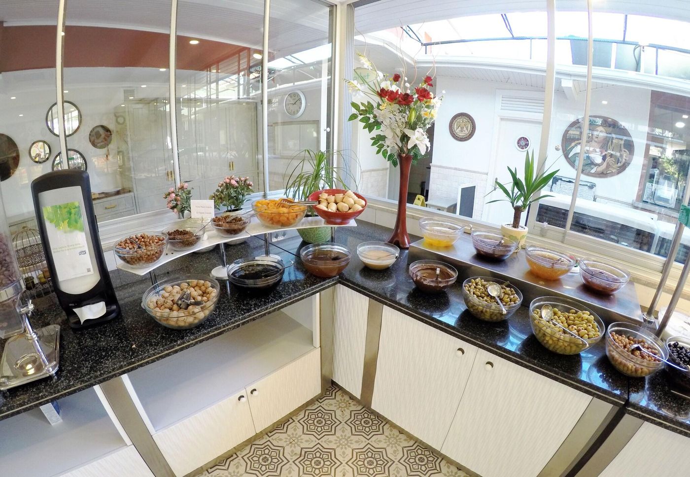 Tonoz-Beach-Hotel-Restaurant-45