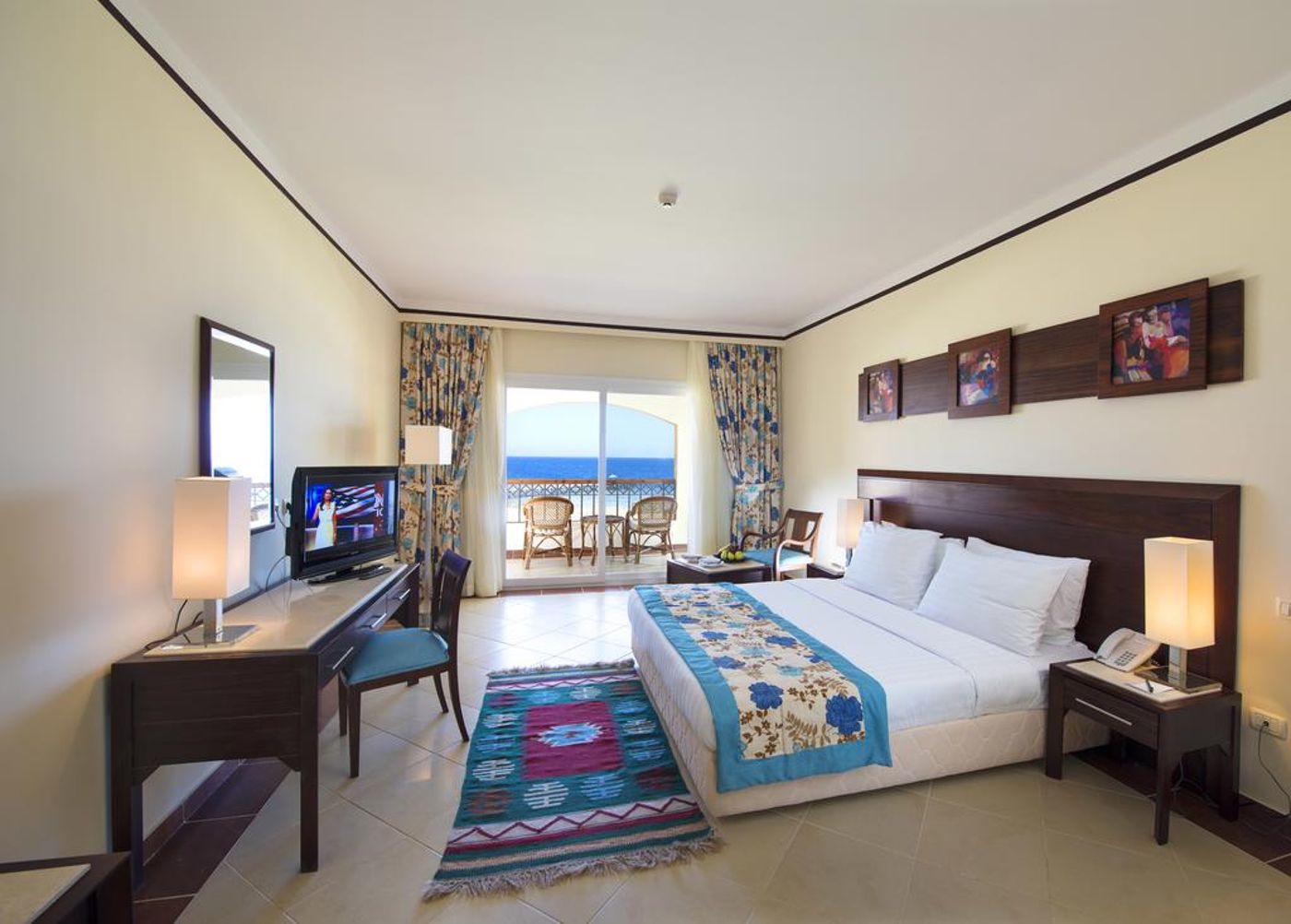 Concorde-Moreen-Beach-Resort---Spa-Room-9