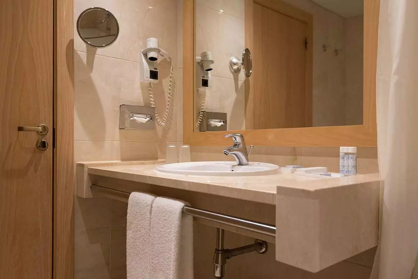 Real-Palacio-Room-27