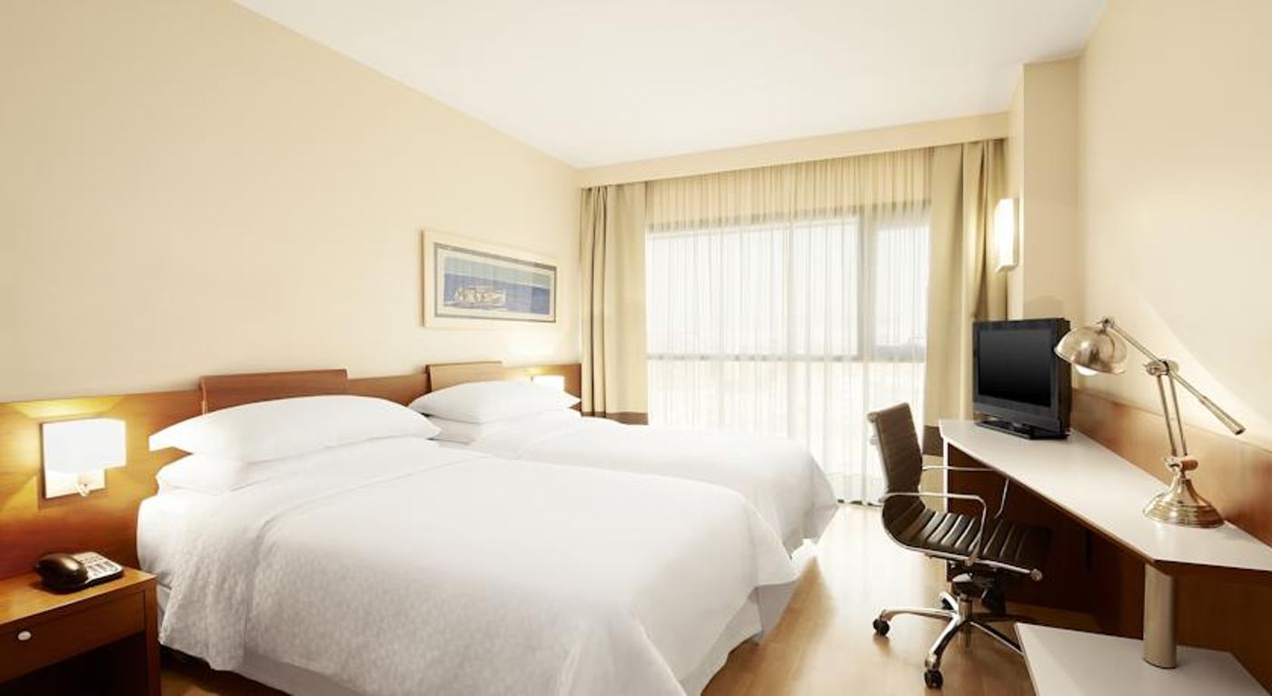 Four Points by Sheraton Barcelona Diagonal