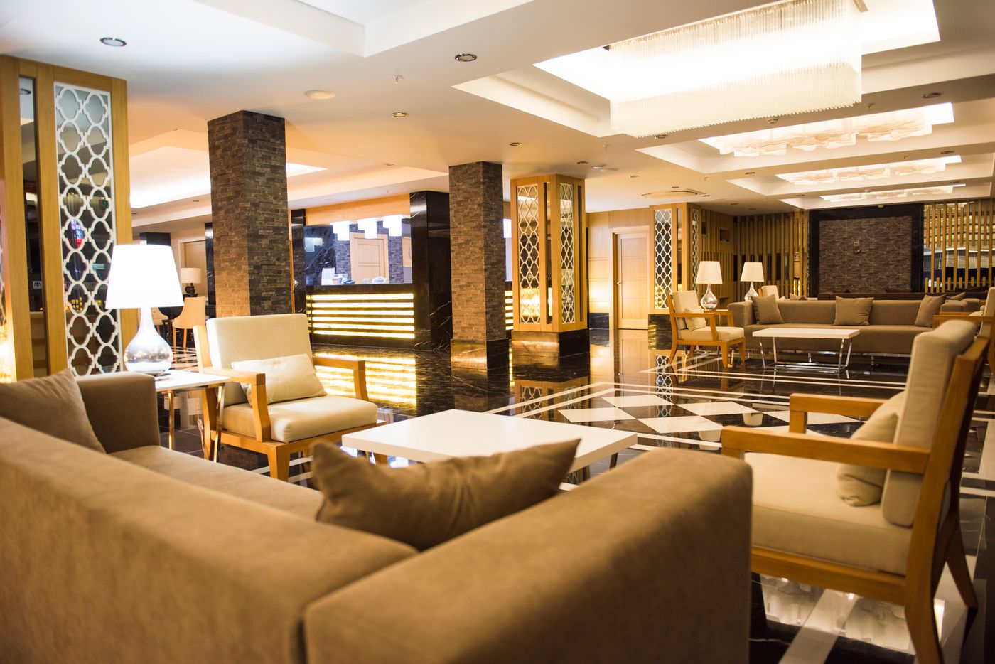 Selcukhan-Lobby-30