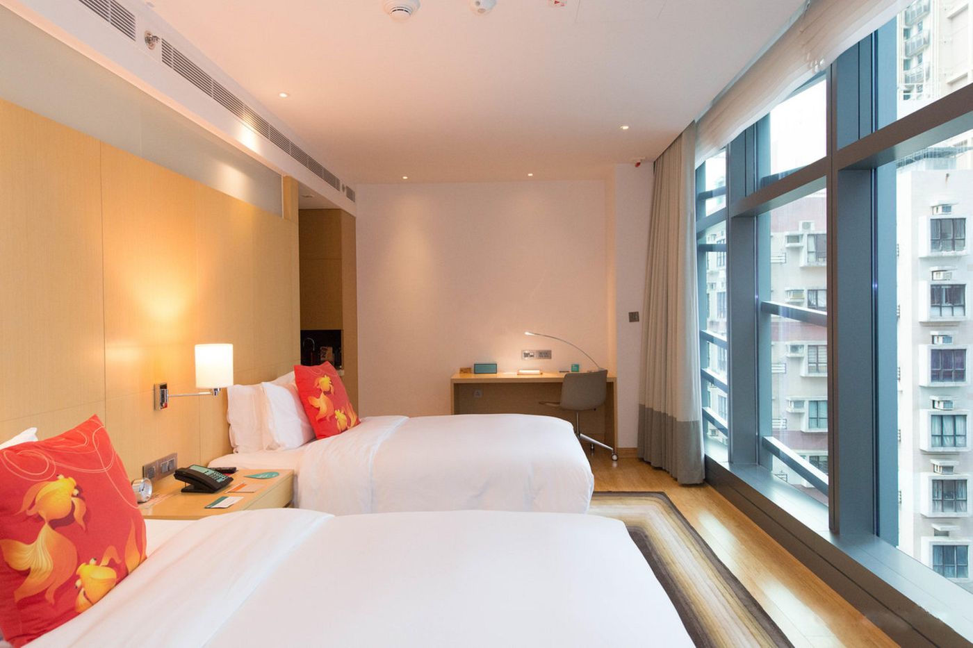 Hotel-Indigo-Hong-Kong-Island-Room-29