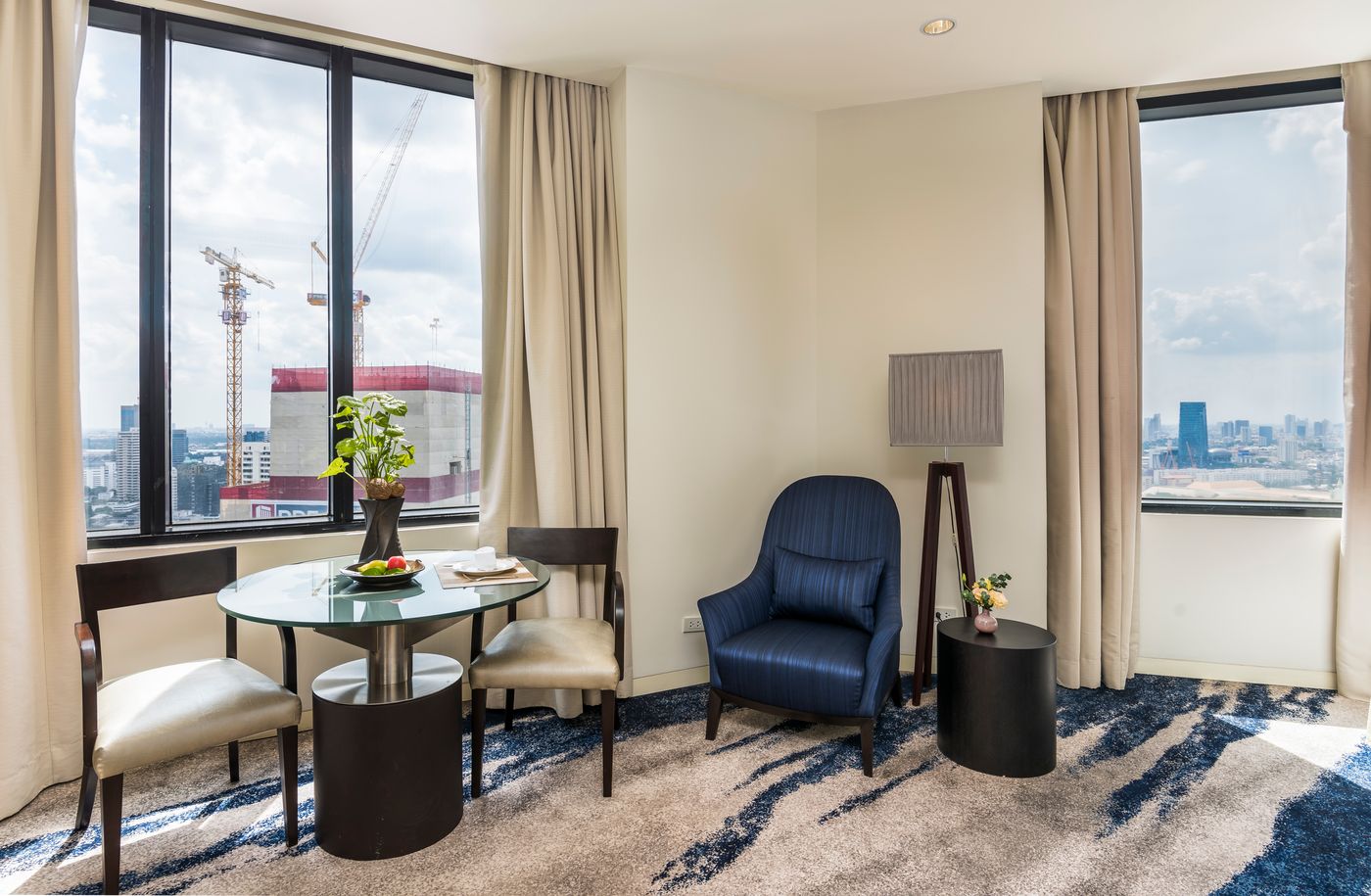 Emporium-Suites-by-Chatrium-Room-12