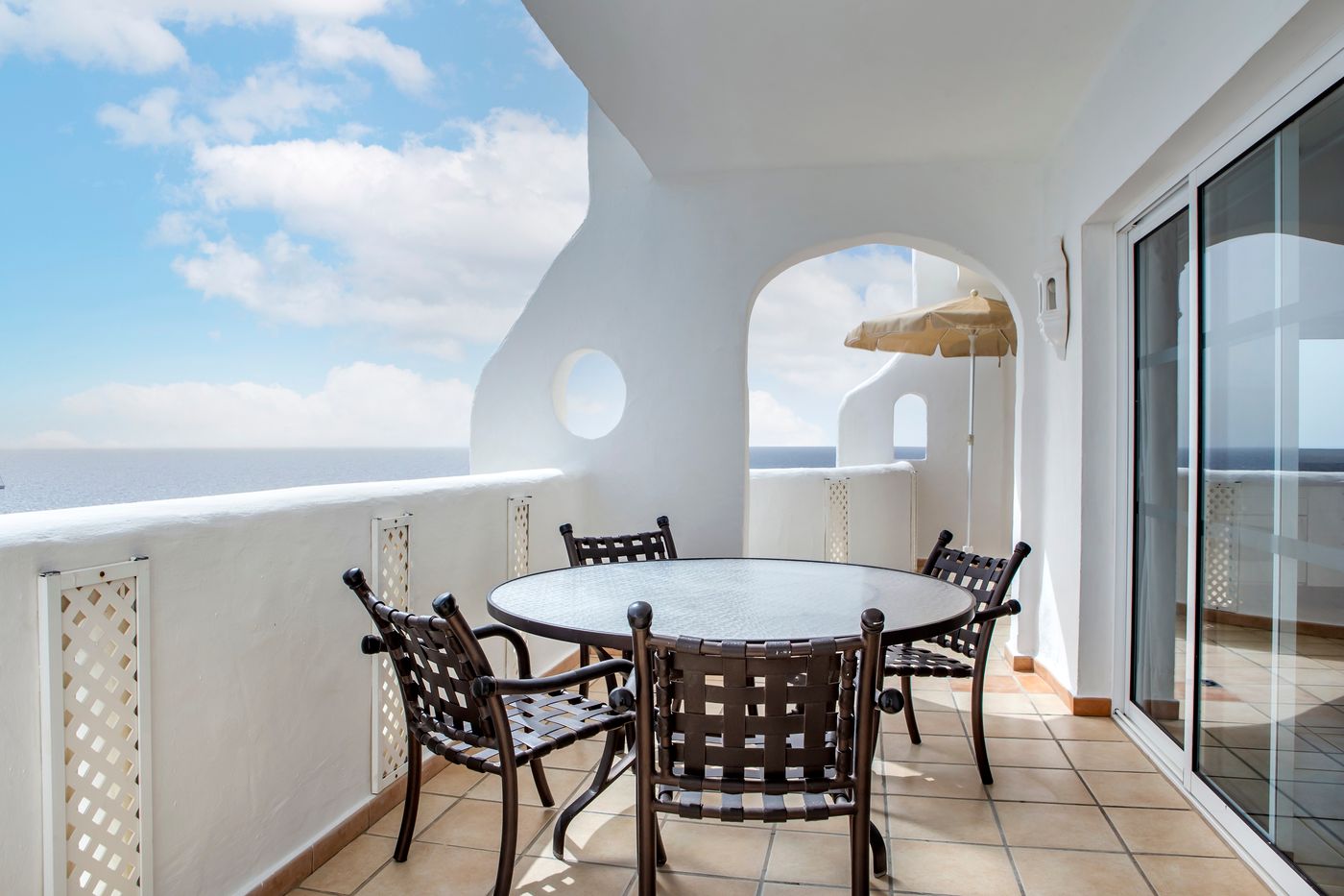 Santa-Barbara-Golf---Ocean-Club-Room-59