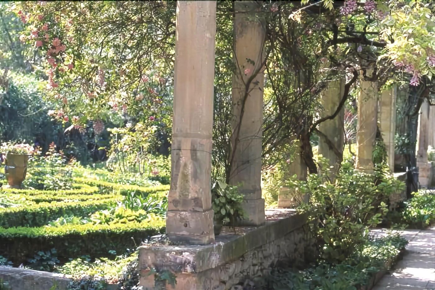 Le Prieure-France-VILLENEUVE-LES-AVIGNON-General view-2