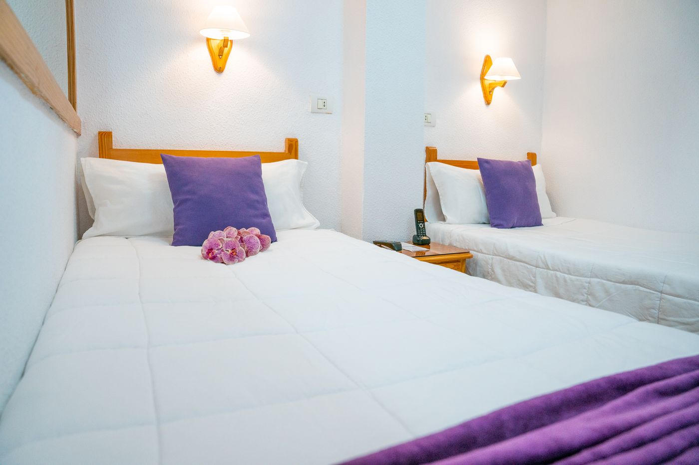 Tenerife-Ving-Room-12