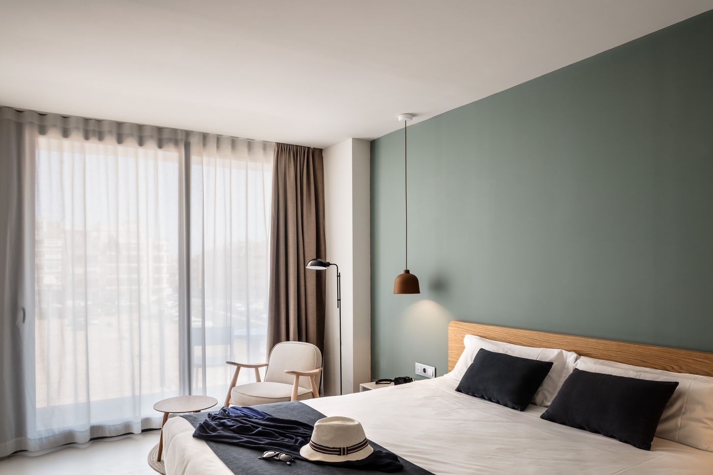 Aqua-Hotel-Silhouette---Spa---Adults-Only-Room-10