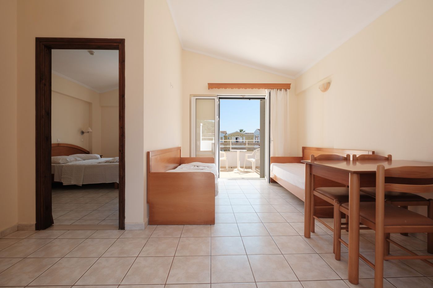 Paradise Hotel Apartments