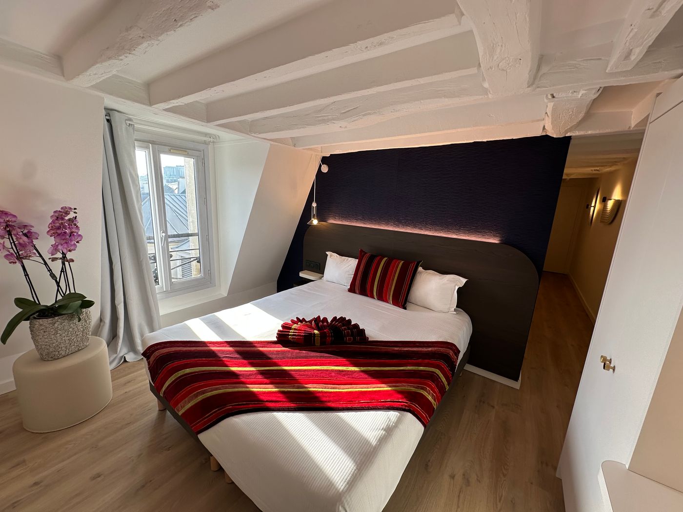 Hotel-Opera-Deauville-Room-10
