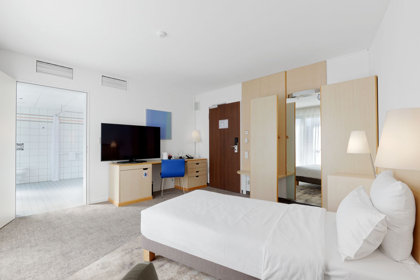 Novotel-Berlin-Mitte-Room-10