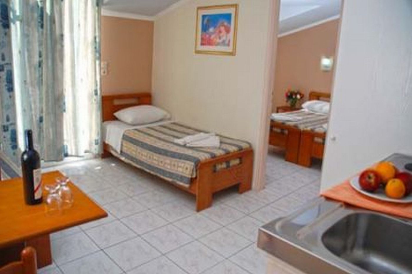 Captains---Commodore---Admiral-Complex-Room-14