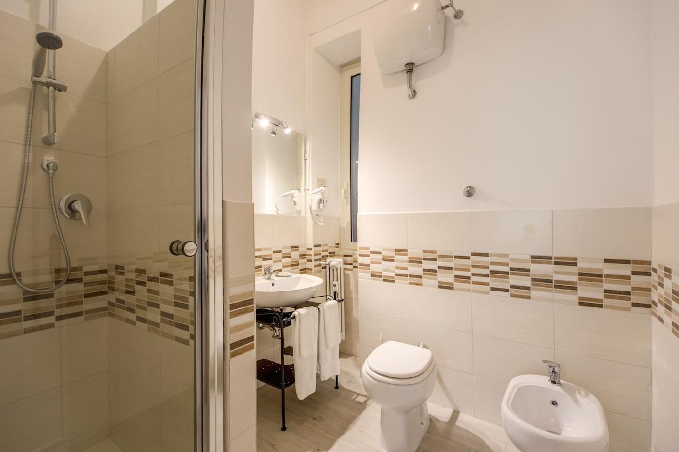 B-B-Circus-Maximus-Room-3