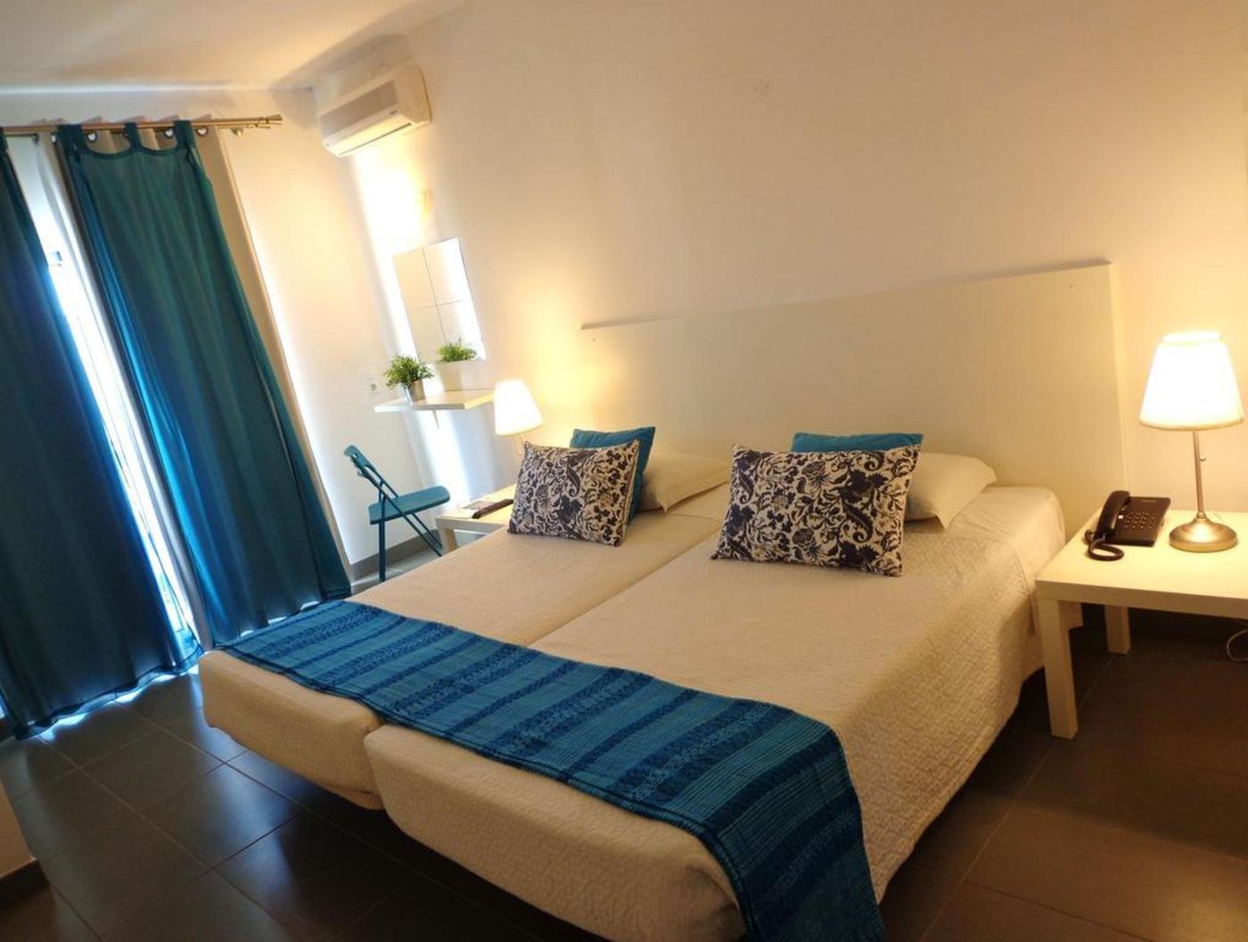 KR-Hotels---Albufeira-Lounge-Room-3