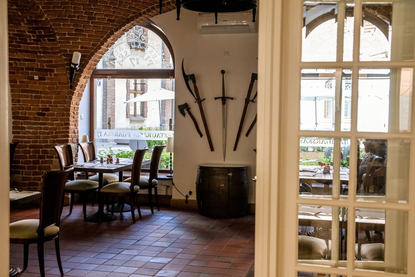 Polski-Pod-Bialym-Orlem-Restaurant-6