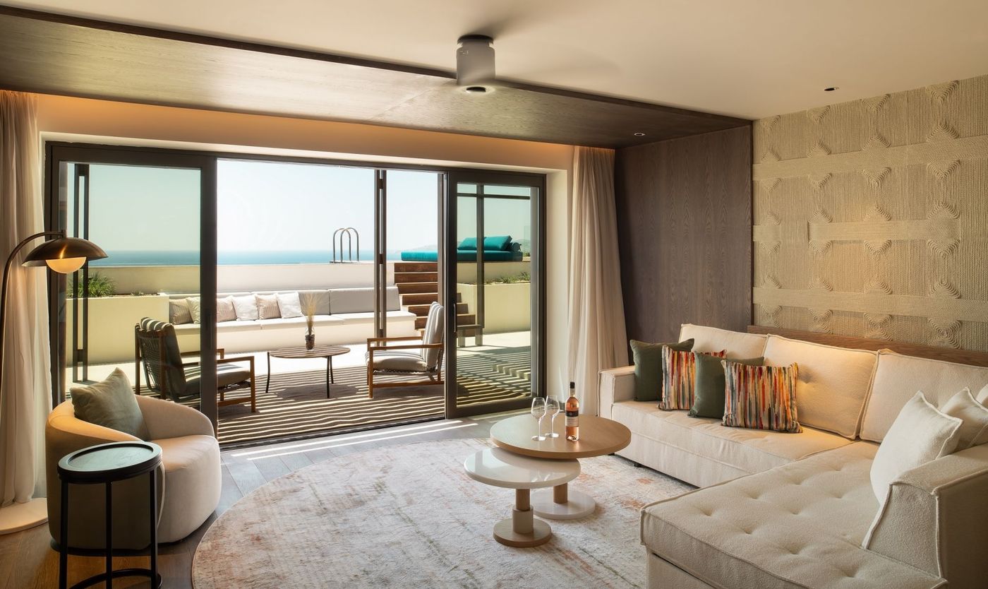 Summer-Palace-Room-17