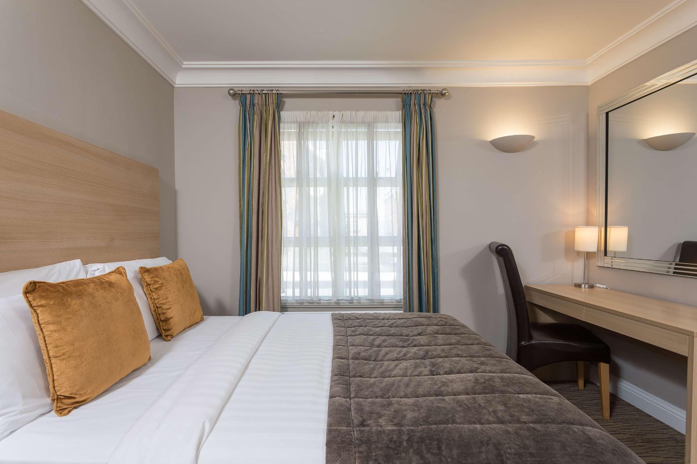 The-Fleet-Hotel-Room-16