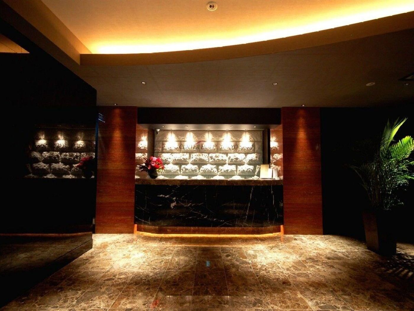 Center Hotel Tokyo-Japan-Tokyo-Lobby-8