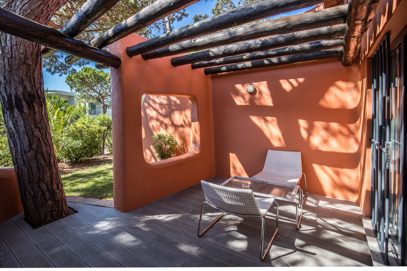 Onyria-Quinta-da-Marinha-Villas-Terrace-4