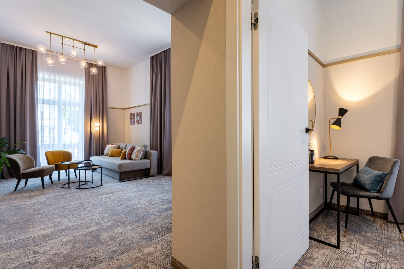 Mr67-Mayera-Rapaporta-Room-16