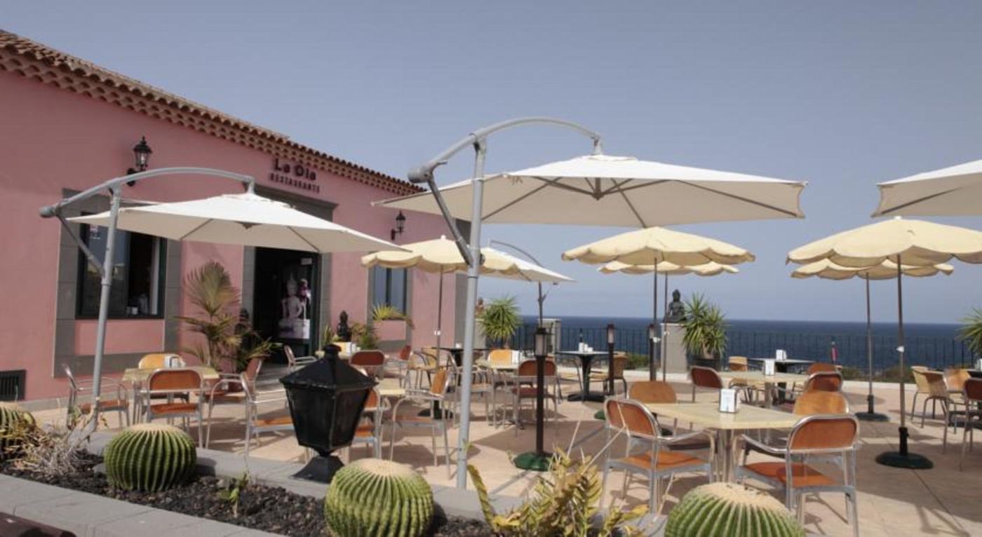 Hotel-Las-Olas-Terrace-7