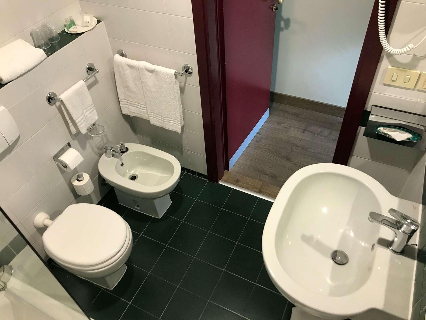 Hotel-Blaise---Francis-Room-41