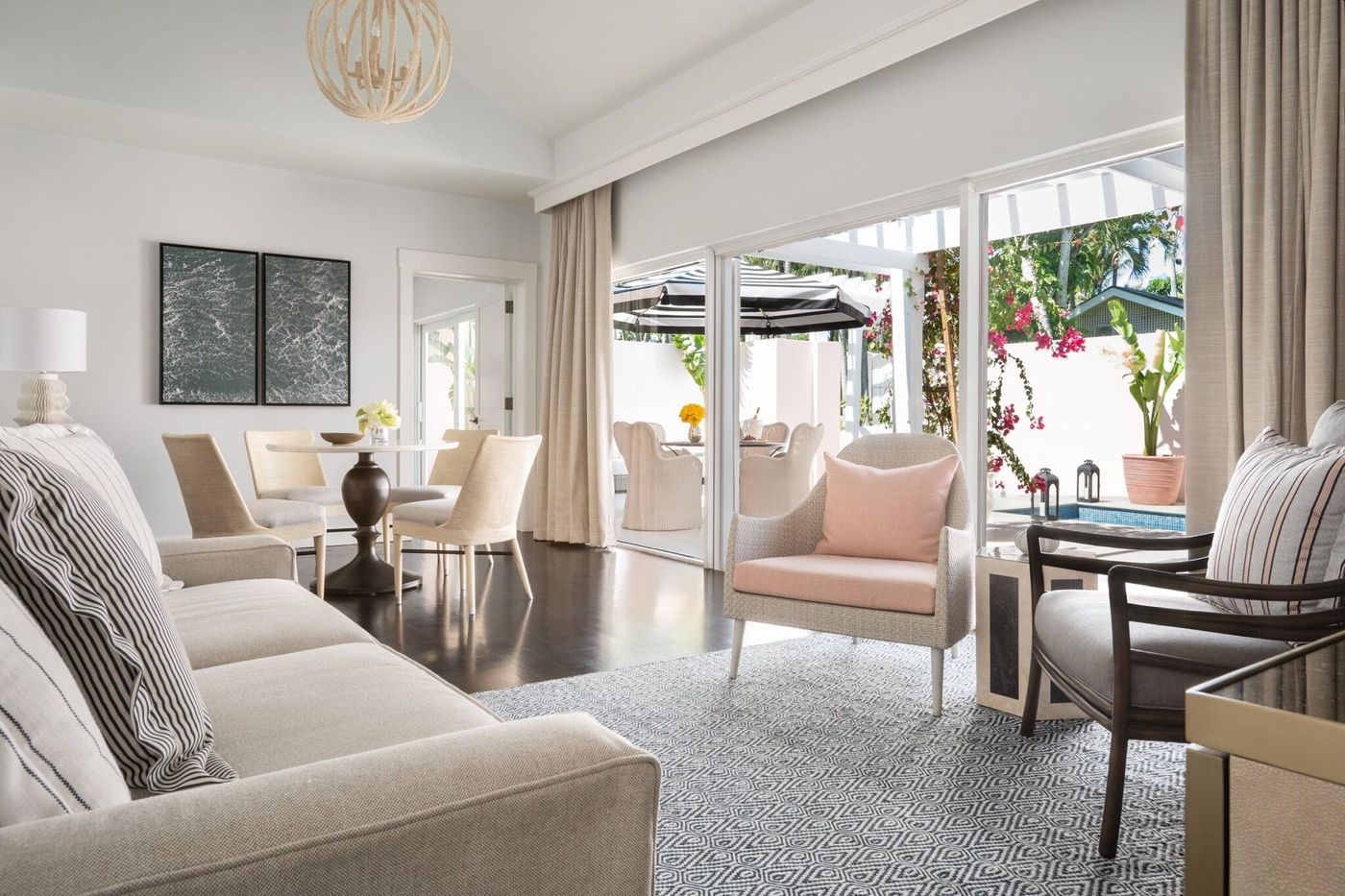 The-Ocean-Club-A-Four-Seasons-Resort-Bahamas-Lobby-54