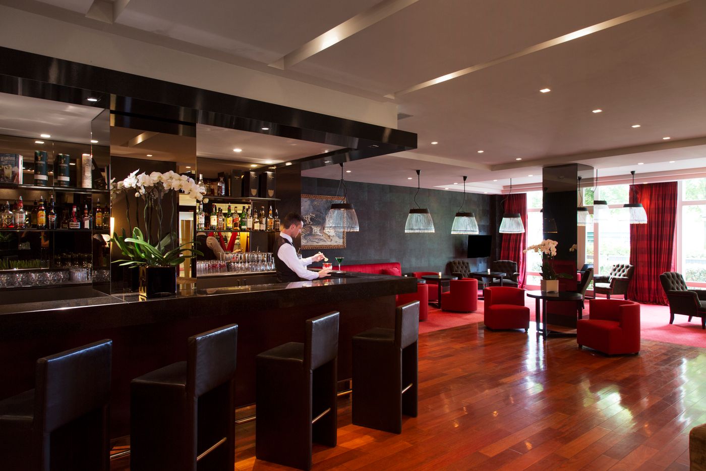 Relais-Spa-Chessy-Bar-13