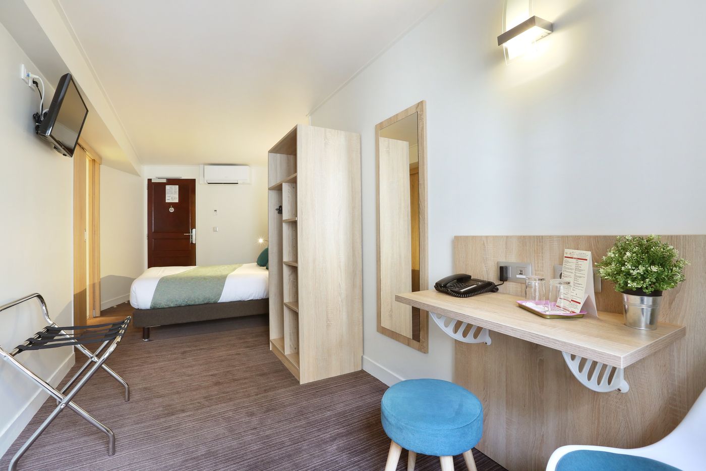 Hotel-Beaugrenelle-Tour-Eiffel-Room-5