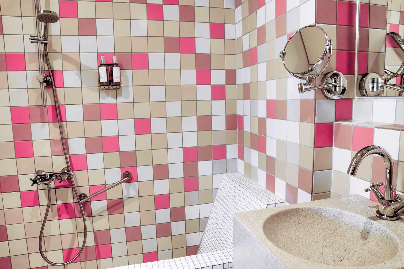 Hotel-Bleibtreu-Berlin-by-Golden-Tulip-Room-24