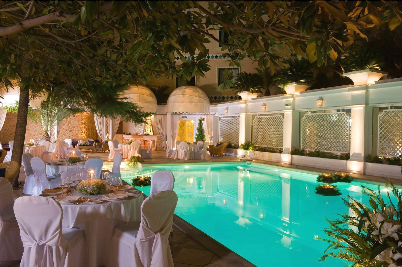 Royal-Olympic-Hotel-Sports-and-Entertainment-40