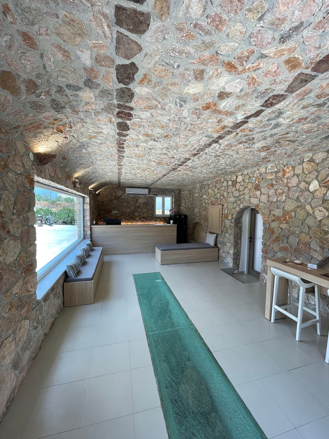 Aelia-Luxury-Suites-Lobby-67