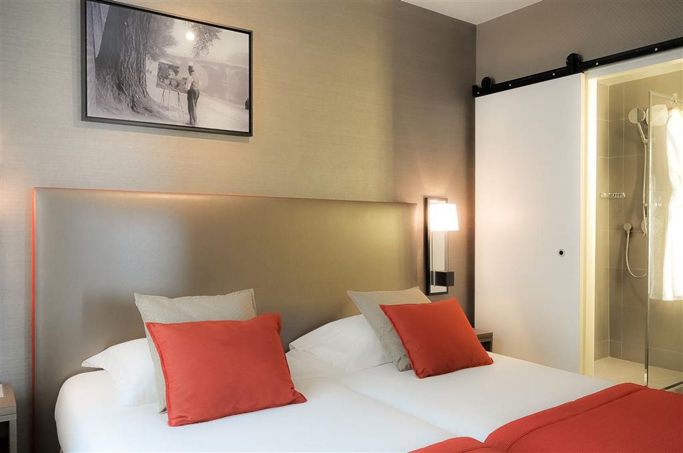 Hotel-Marais-Bastille-Room-26