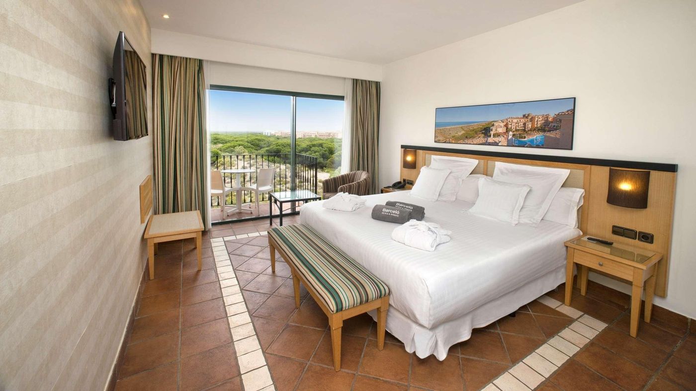 Barcelo-Punta-Umbr----a-Mar-Room-35