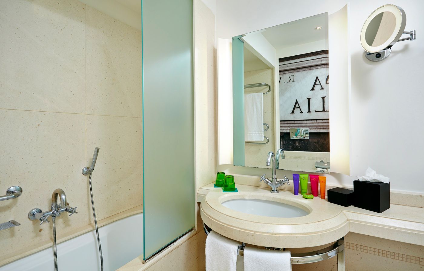 Indigo Hotel Rome - St. George - Italy - ROMA - Room - 7