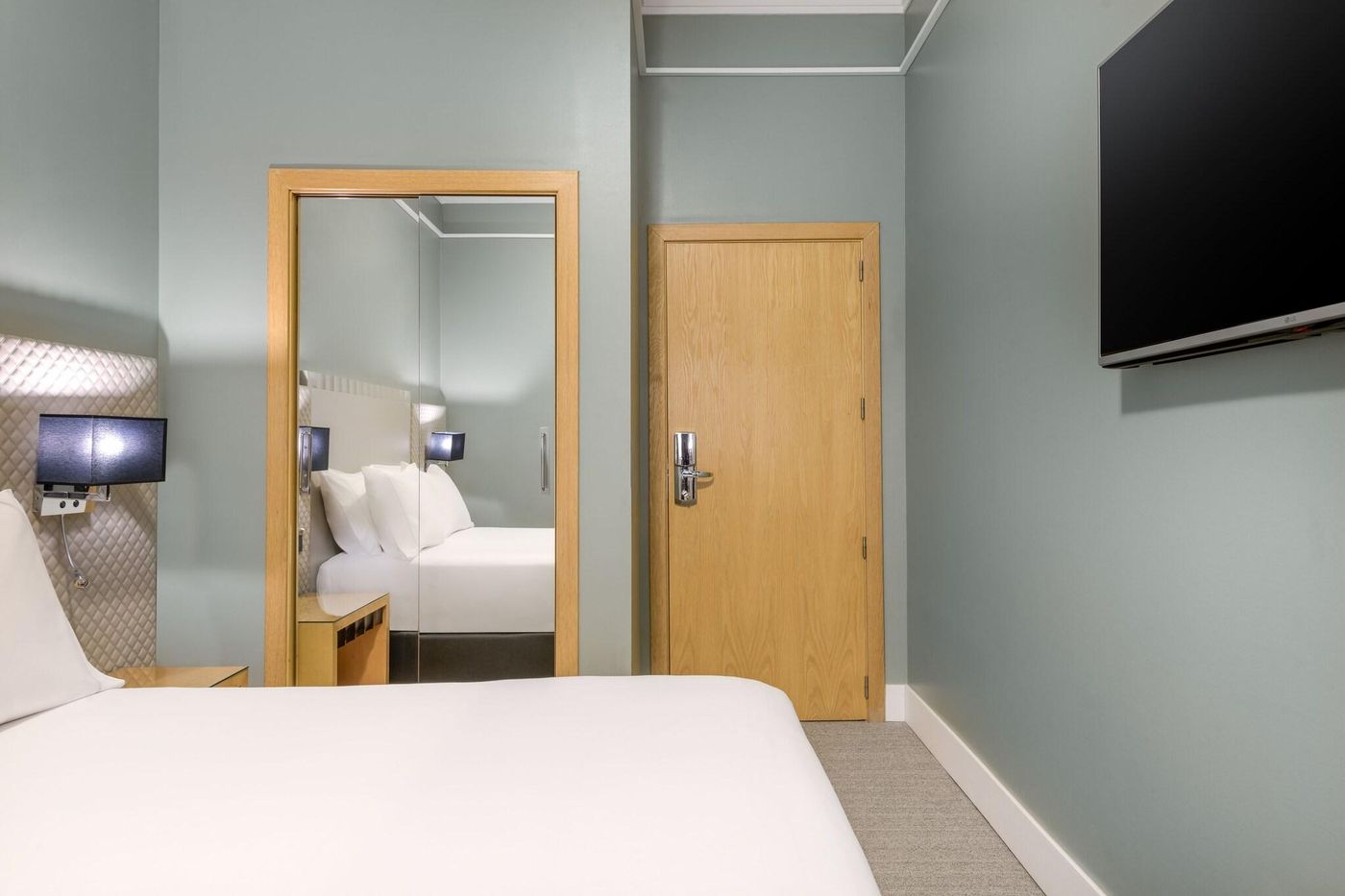 Larios-Malaga-Room-31