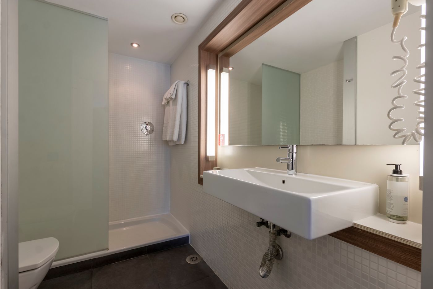 Travelodge-Malaga-Aeropuerto-Room-42