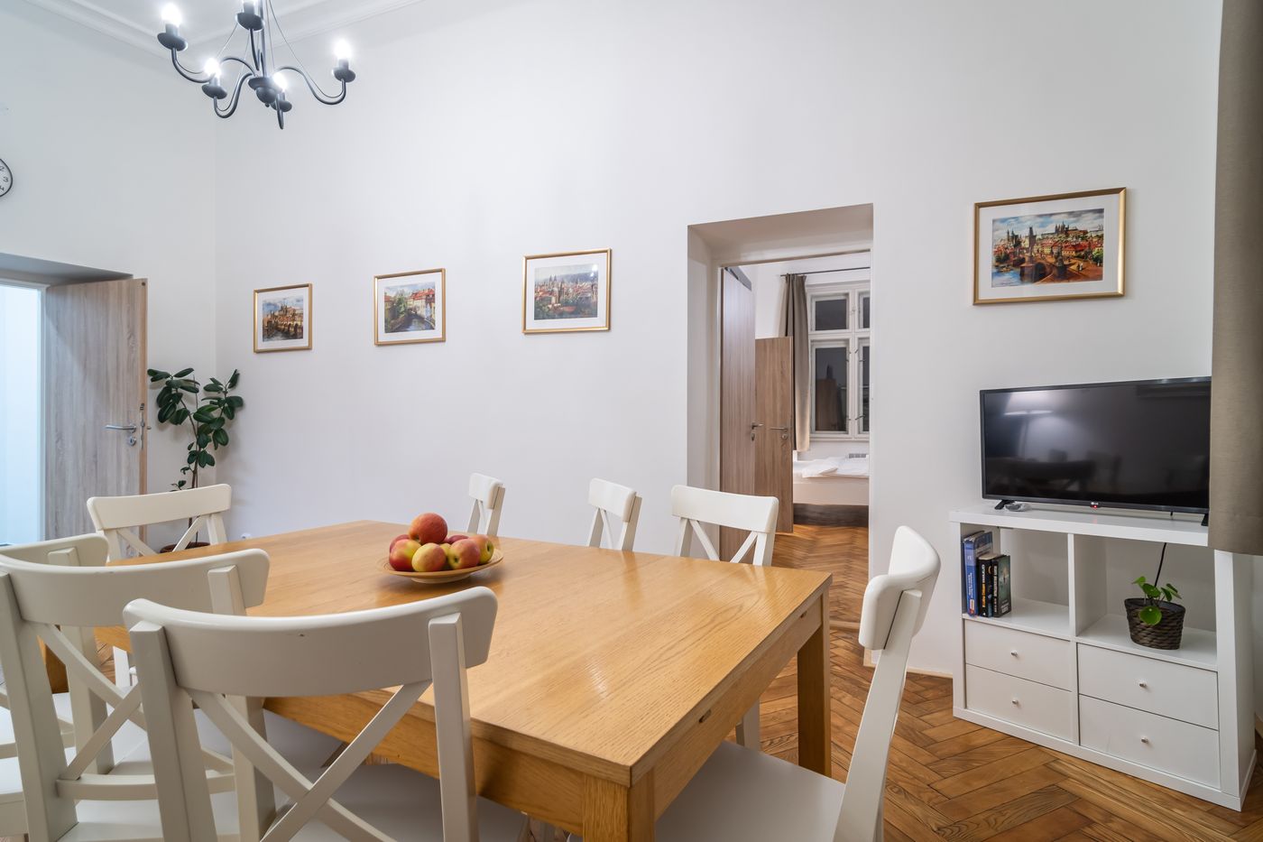 Royal-Road-Residence-Room-58